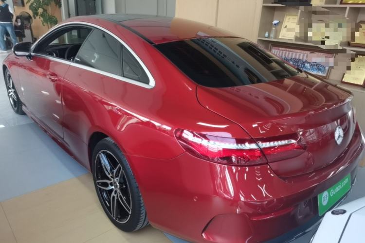 Used Mercedes-Benz E-Class 2018 E 300 Coupe Rear Left 45 Deg