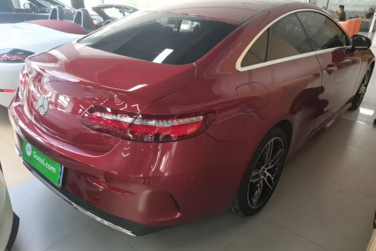 Used Mercedes-Benz E-Class 2018 E 300 Coupe Rear Right 45 Deg
