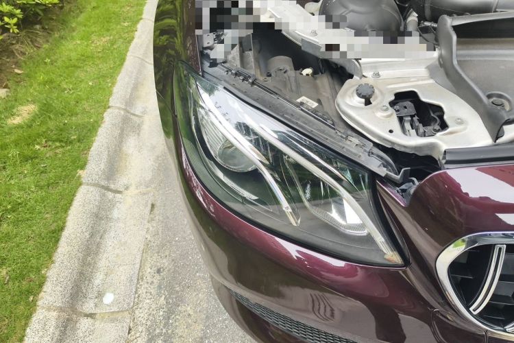 Used Mercedes-Benz E-Class 2018 E 200 Convertible Coupe First Edition Special Version Right Front Headlight