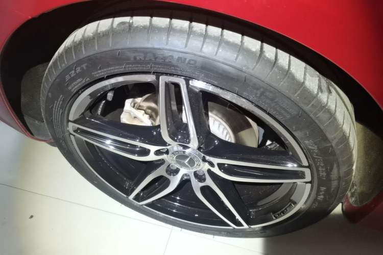Used Mercedes-Benz E-Class 2018 E 300 Coupe Right Rear Wheel Hub