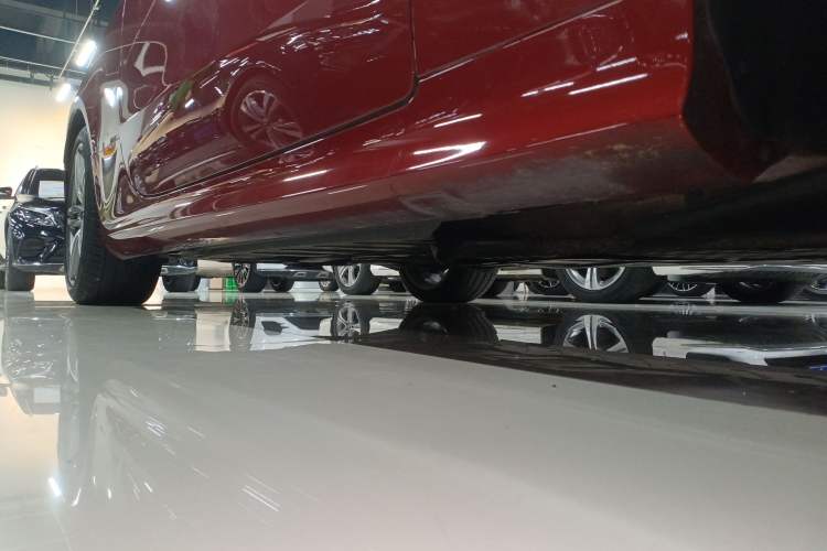 Used Mercedes-Benz E-Class 2018 E 200 Coupe Right Side Sill