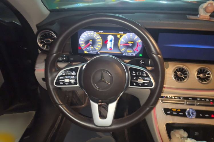 Used Mercedes-Benz E-Class 2018 E 200 Coupe Steering Wheel
