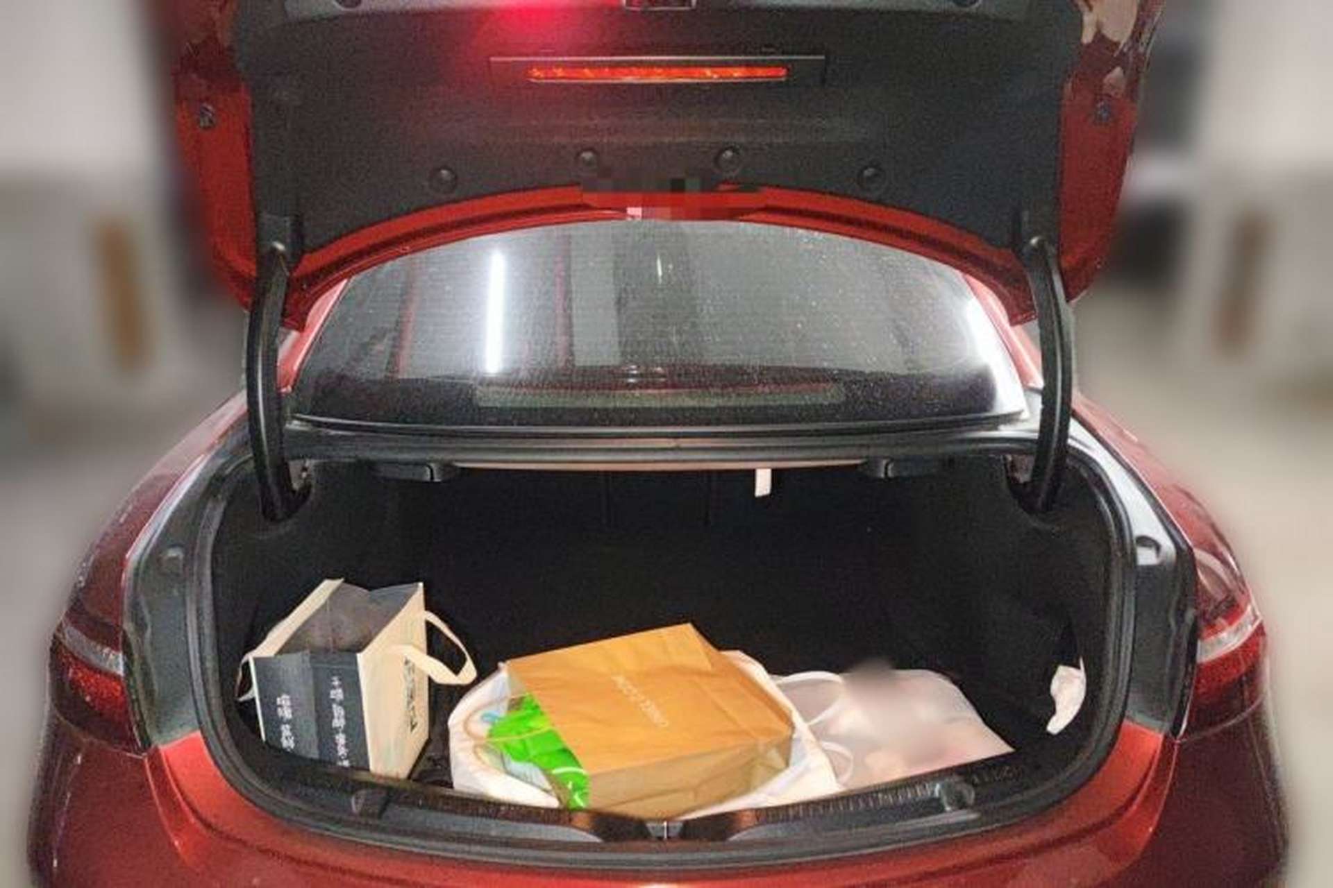 Used Mercedes-Benz E-Class 2018 E 300 Coupe Trunk