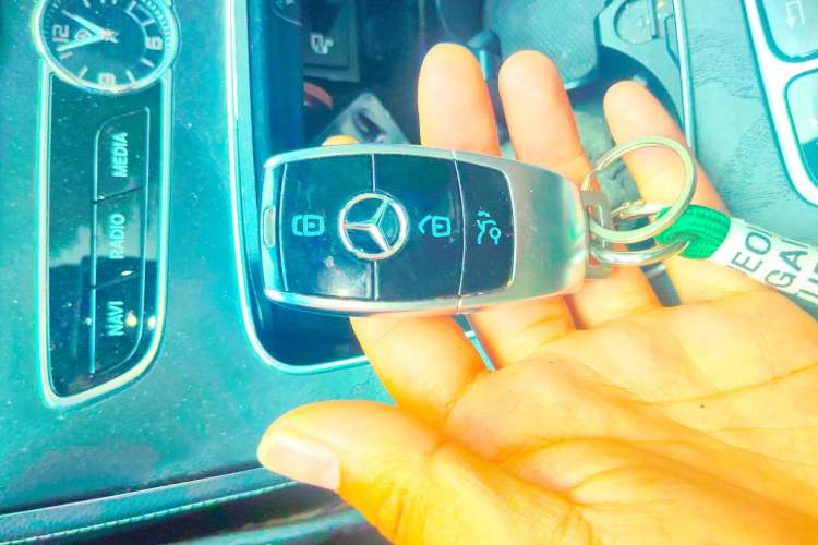 Used Mercedes-Benz E-Class 2018 Restyled E 300 L Sporty and Stylish Edition Vehicle Key