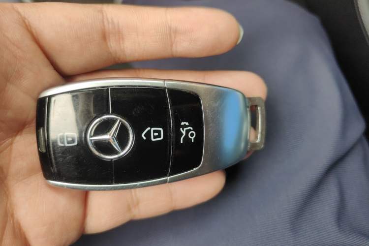 Used Mercedes-Benz E-Class 2018 E 200 4MATIC Coupe Vehicle Key