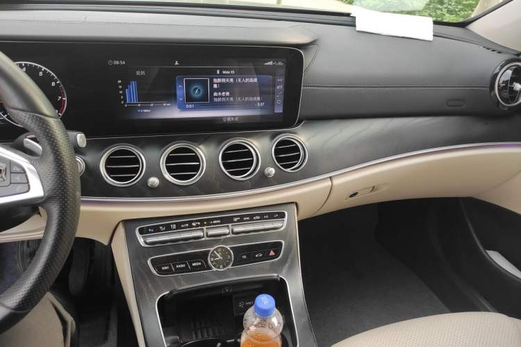 Used Mercedes-Benz E-Class 2018 E 300 L Sport Luxury Edition Audio And AC Panel