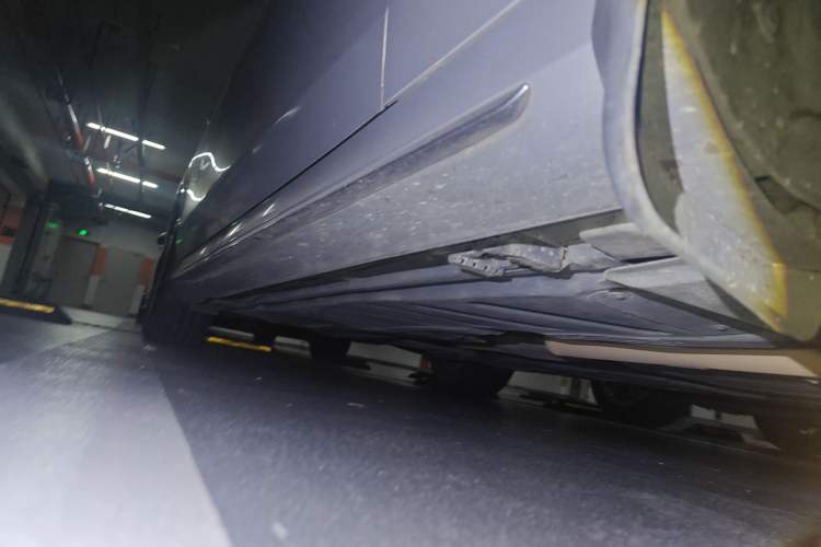 Used Mercedes-Benz E-Class 2018 E 200 L Sport Edition Chassis Front Right