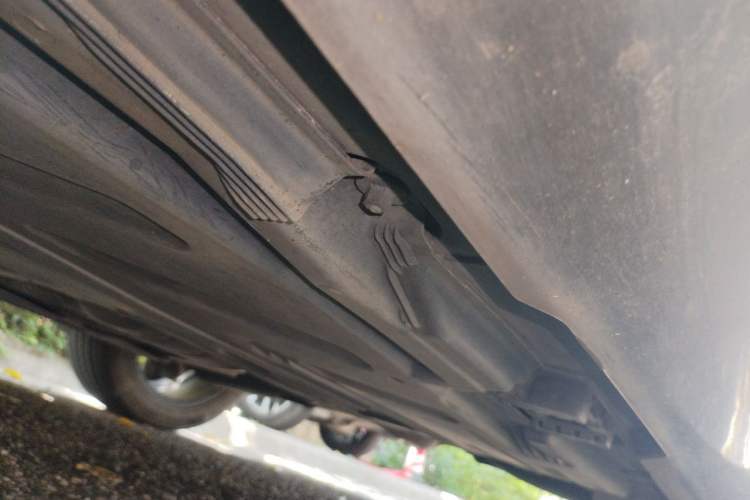 Used Mercedes-Benz E-Class 2018 E 200 L Sport Edition Chassis Rear Left