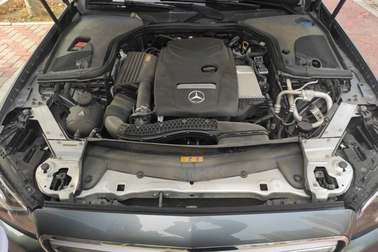 Used Mercedes-Benz E-Class 2018 E 300 L Sport Luxury Edition Engine Bay