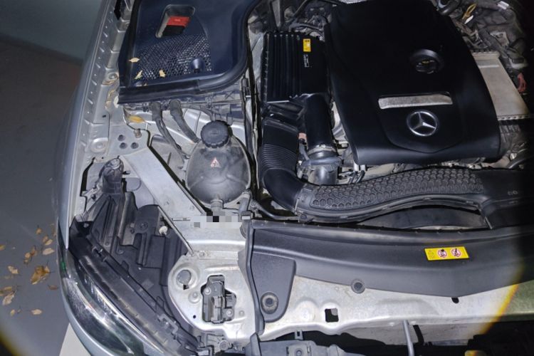 Used Mercedes-Benz E-Class 2018 E 200 L Sport Edition Engine Bay Right