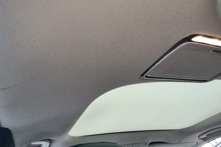 Used Mercedes-Benz E-Class 2018 Restyled E 300 L Sporty and Stylish Edition Headliner