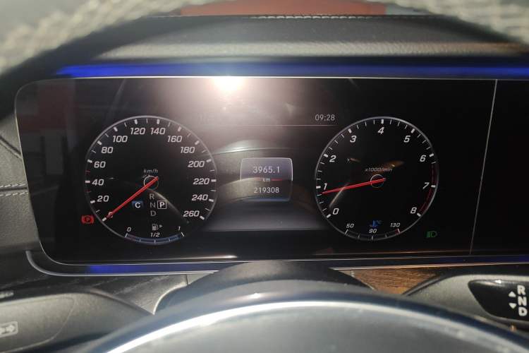 Used Mercedes-Benz E-Class 2018 E 200 L Sport Edition Instrument Cluster