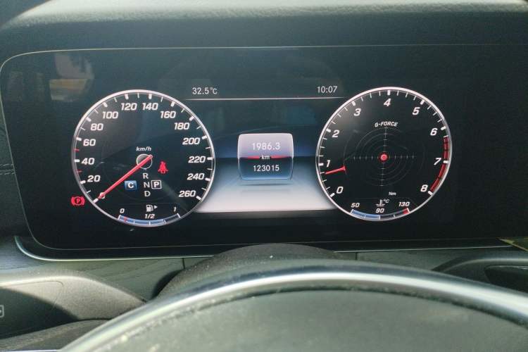 Used Mercedes-Benz E-Class 2018 E 200 L Sport Edition Odometer Close Up