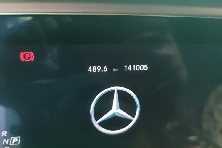 Used Mercedes-Benz E-Class 2018 E 200 4MATIC Coupe Odometer Close Up