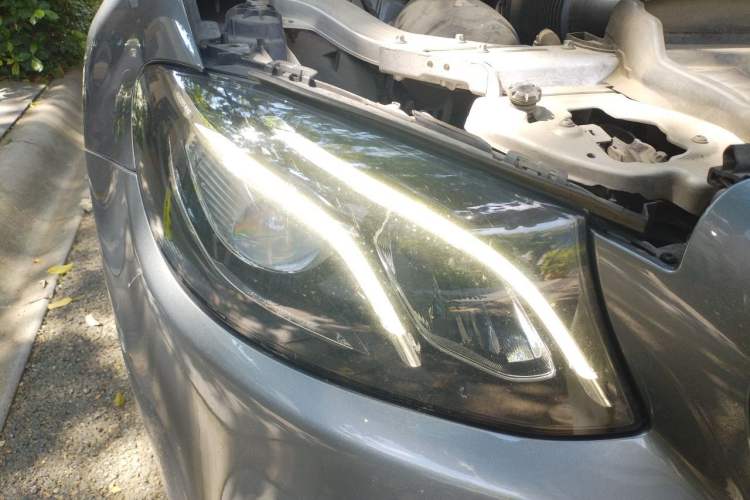 Used Mercedes-Benz E-Class 2018 E 200 L Sport Edition Right Front Headlight