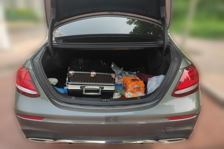 Used Mercedes-Benz E-Class 2018 E 300 L Sport Luxury Edition Trunk