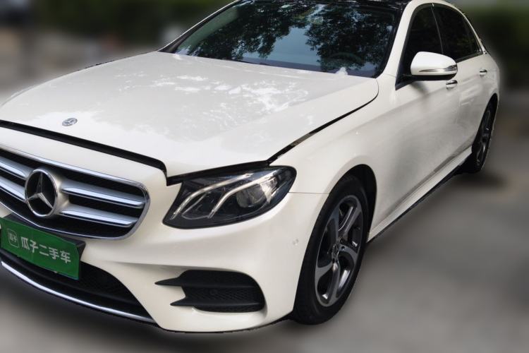 Used Mercedes-Benz E-Class 2018 E 300 L Sporty and Stylish Model Guazi used car, China used car export, Used car for sale, Used cars, Cheapest cars for sale
