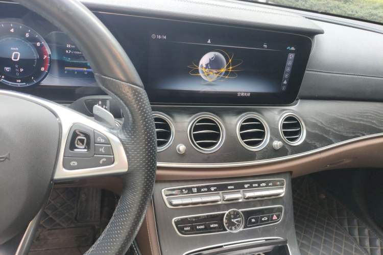 Used Mercedes-Benz E-Class 2018 Facelift E 200 L Sport Edition Audio And AC Panel