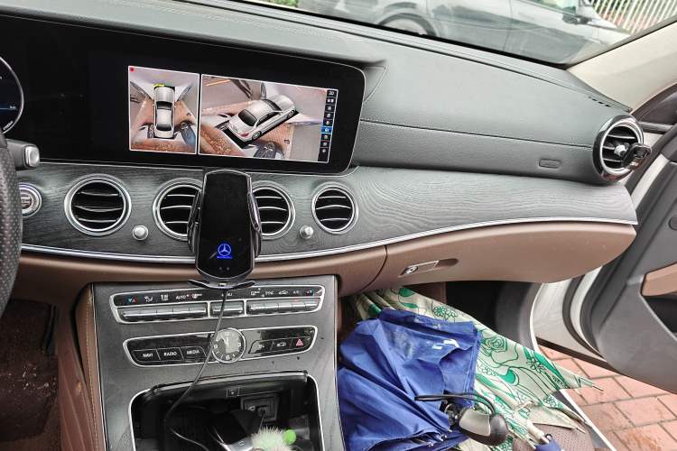 Used Mercedes-Benz E-Class 2018 Facelift E 200 L Sport Edition Audio And AC Panel