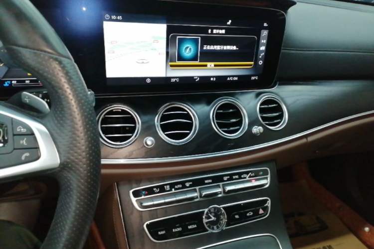 Used Mercedes-Benz E-Class 2018 Facelift E 200 L Sport 4MATIC Audio And AC Panel
