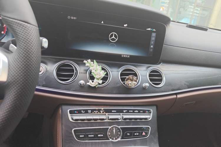 Used Mercedes-Benz E-Class 2018 Restyled E 300 L Sporty and Stylish Edition Audio And AC Panel