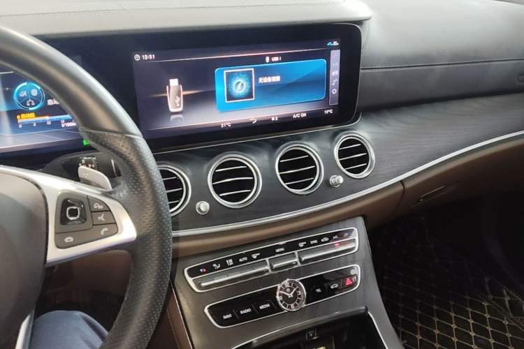 Used Mercedes-Benz E-Class 2018 Facelift E 200 L Sport Edition Audio And AC Panel