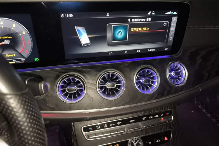 Used Mercedes-Benz E-Class 2018 E 200 Convertible Coupe Audio And AC Panel