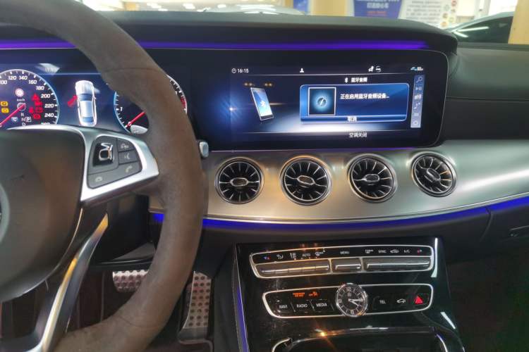 Used Mercedes-Benz E-Class 2018 E 300 Coupe Audio And AC Panel