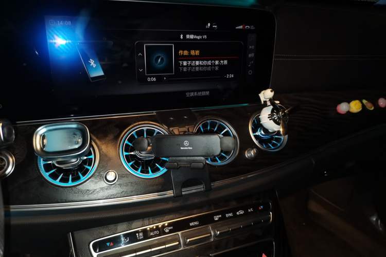 Used Mercedes-Benz E-Class 2018 Facelift E 200 L Sport Edition Audio And AC Panel
