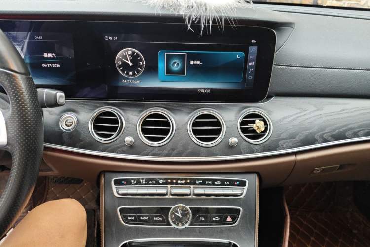 Used Mercedes-Benz E-Class 2018 E 200 L Sport Edition Audio And AC Panel