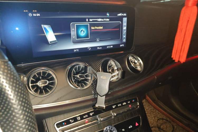 Used Mercedes-Benz E-Class 2018 E 200 Coupe Audio And AC Panel