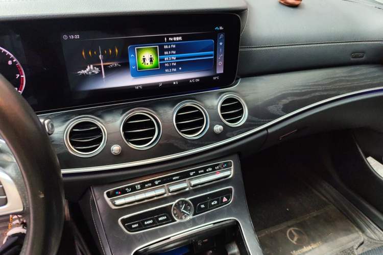 Used Mercedes-Benz E-Class 2018 E 200 L Sport 4MATIC Audio And AC Panel