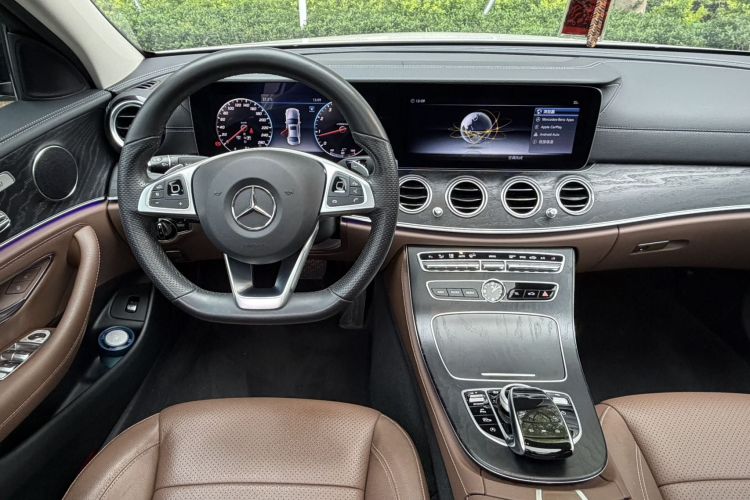 Used Mercedes-Benz E-Class 2018 E 300 L Sporty and Stylish Model Audio And AC Panel