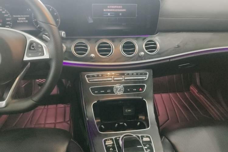 Used Mercedes-Benz E-Class 2018 E 300 L Sport Luxury Edition Audio And AC Panel