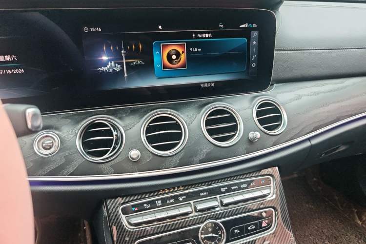 Used Mercedes-Benz E-Class 2018 E 300 L Sport Luxury Edition Audio And AC Panel