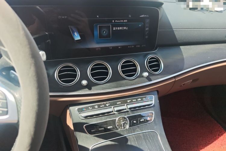 Used Mercedes-Benz E-Class 2018 Restyled E 300 L Sport Luxury Edition Audio And AC Panel