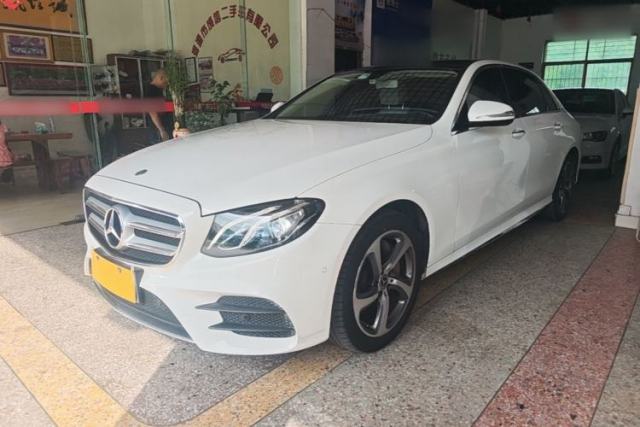 Used Mercedes-Benz E-Class 2018 E 300 L Sporty and Stylish Model