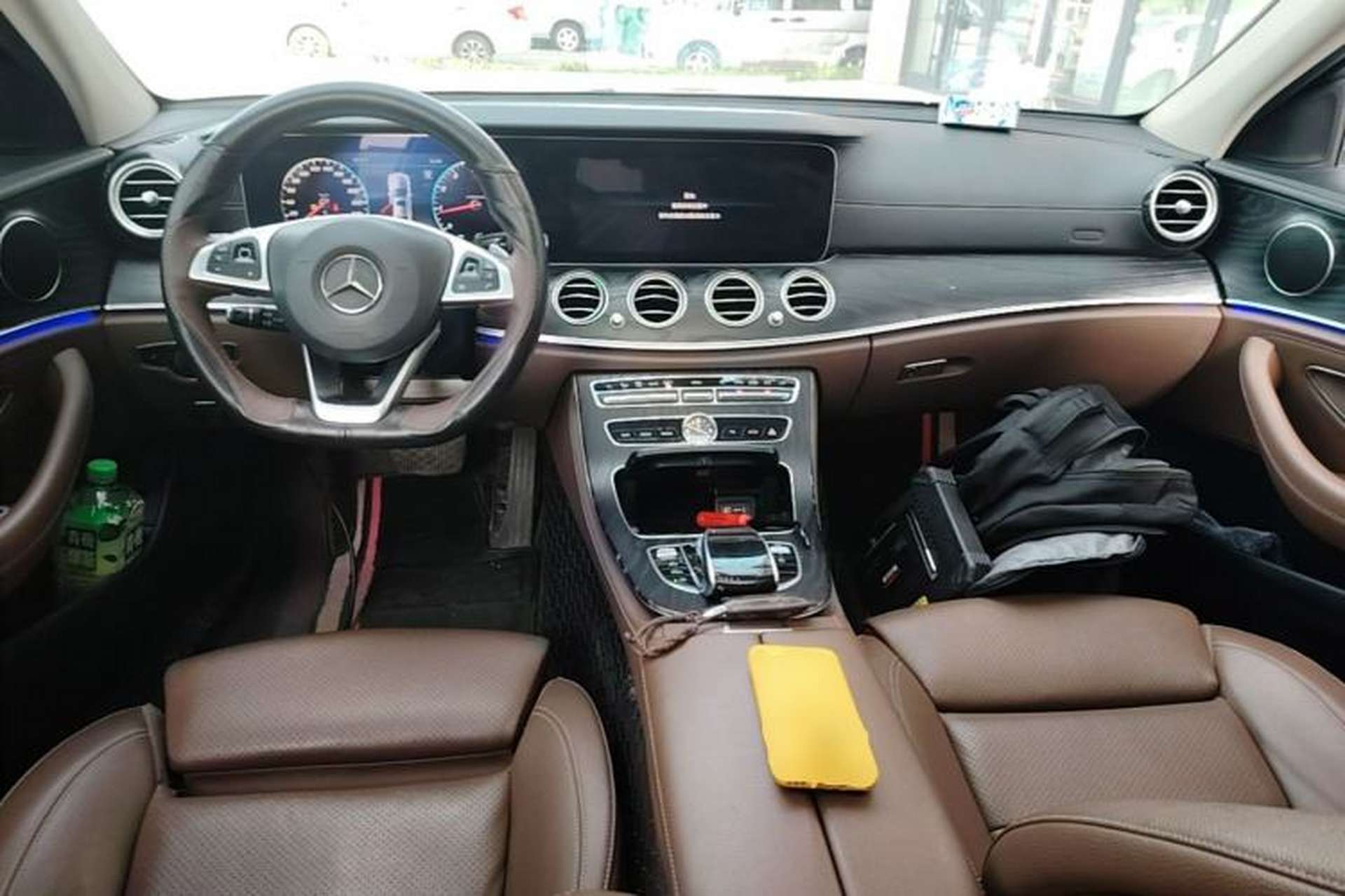 Used Mercedes-Benz E-Class 2018 Facelift E 200 L Sport 4MATIC Center Console