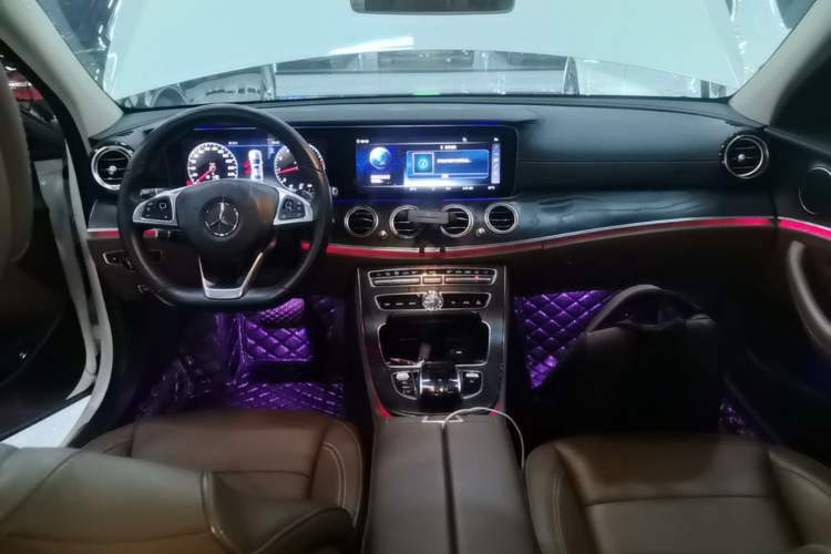 Used Mercedes-Benz E-Class 2018 Restyled E 300 L Sporty and Stylish Edition Center Console
