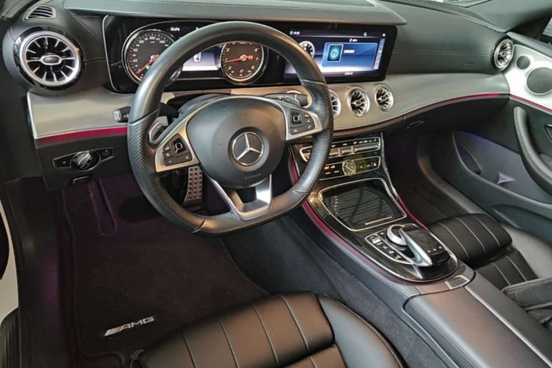 Used Mercedes-Benz E-Class 2018 E 200 4MATIC Coupe Center Console