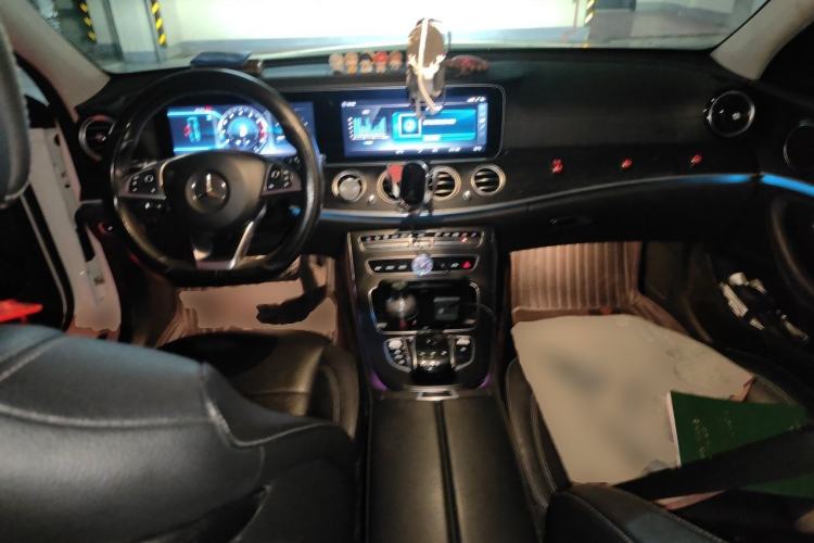 Used Mercedes-Benz E-Class 2018 E 300 L Sporty and Stylish Model Center Console
