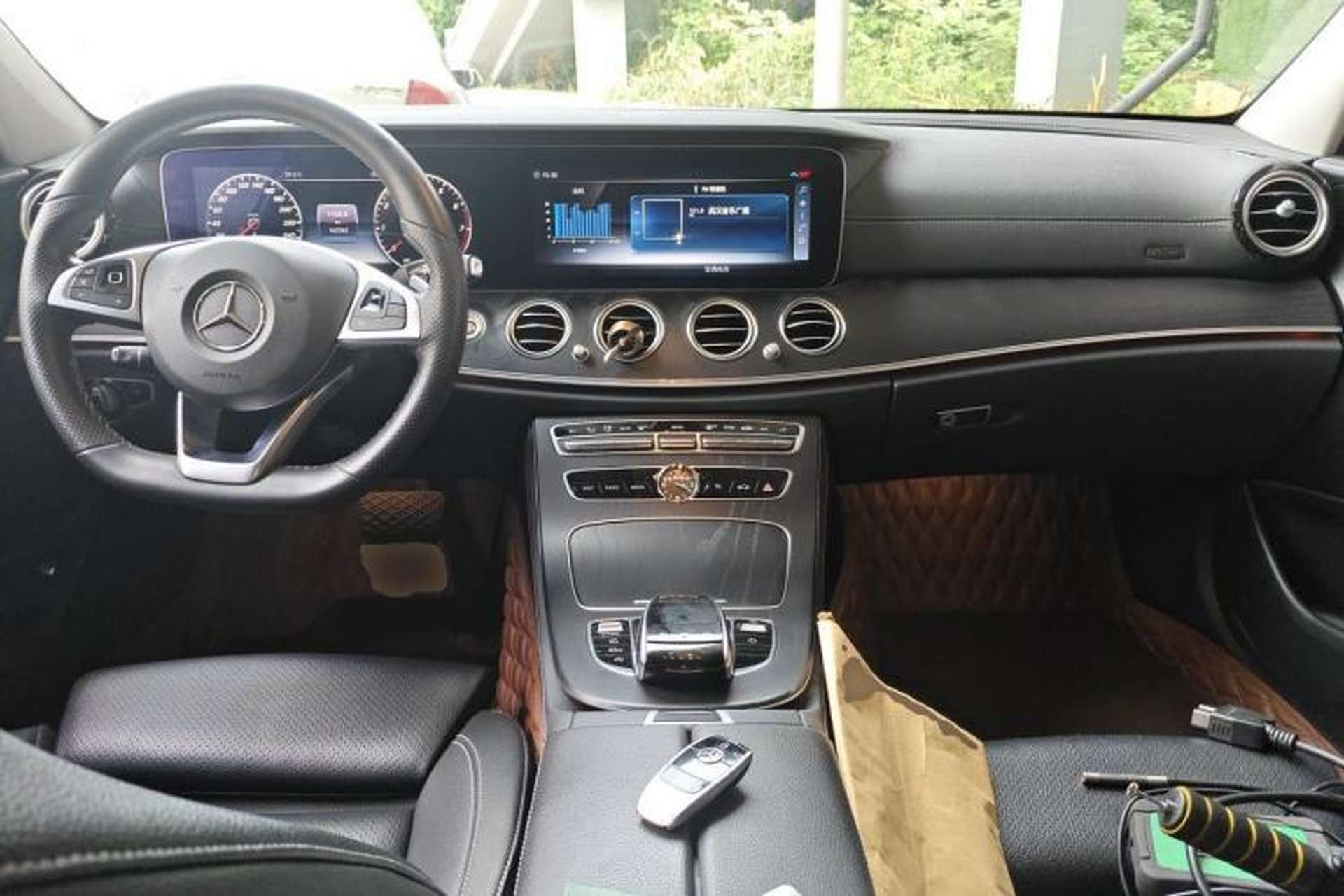 Used Mercedes-Benz E-Class 2018 E 200 L Sport Edition Center Console