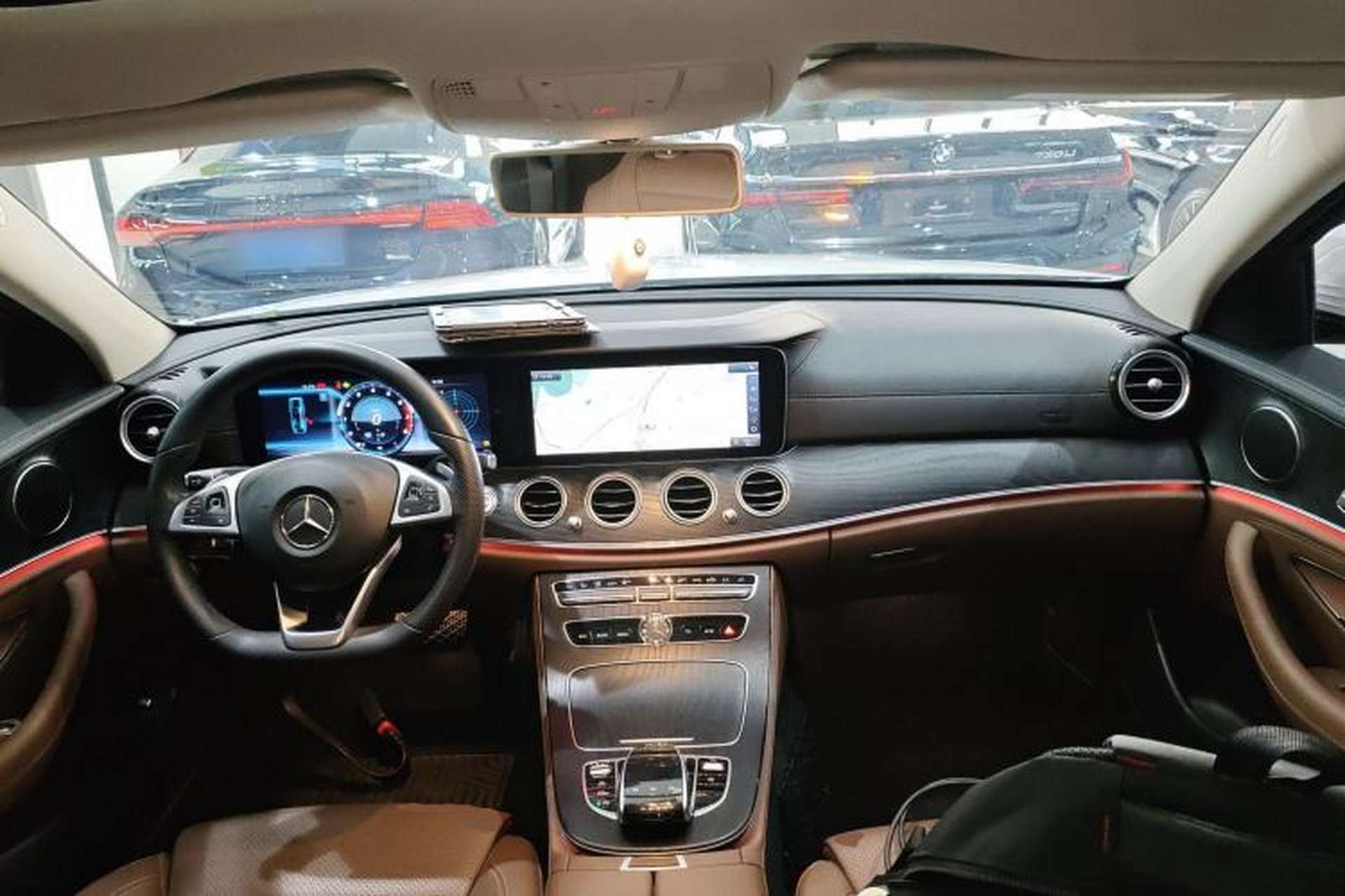Used Mercedes-Benz E-Class 2018 Facelift E 200 L Sport Edition Center Console