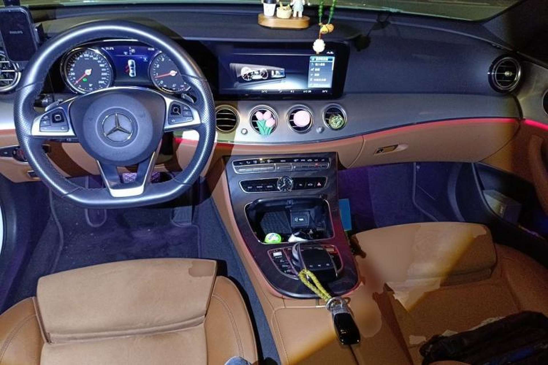 Used Mercedes-Benz E-Class 2018 E 200 Sport Edition Center Console