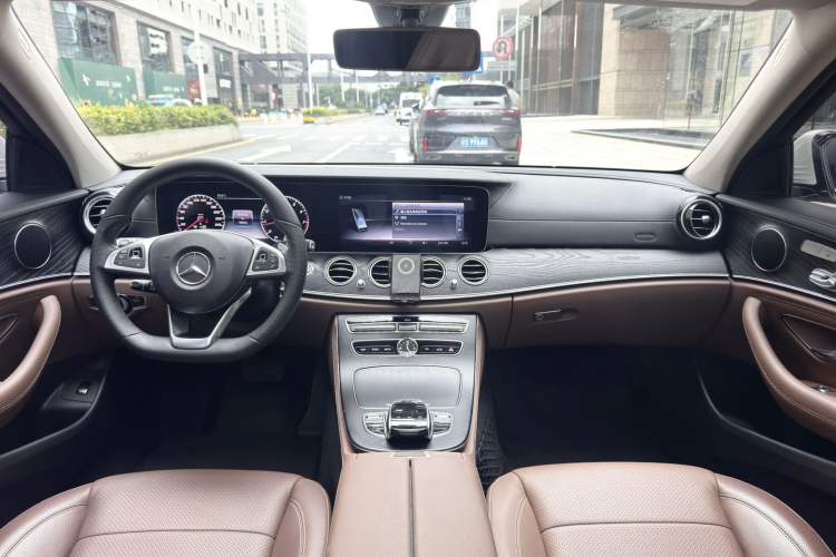 Used Mercedes-Benz E-Class 2018 E 300 L Sporty and Stylish Model Center Console