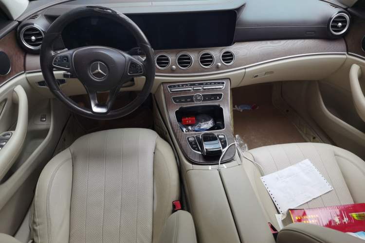Used Mercedes-Benz E-Class 2018 Facelift E 300 L Luxury Edition Center Console