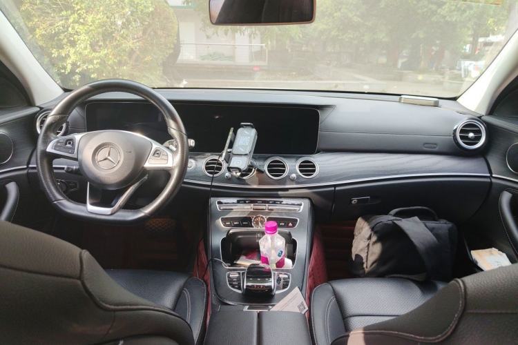 Used Mercedes-Benz E-Class 2018 Restyled E 300 L Sporty and Stylish Edition Center Console