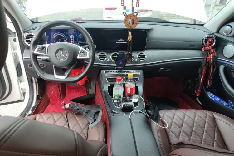 Used Mercedes-Benz E-Class 2018 Restyled E 300 L Sporty and Stylish Edition Center Console