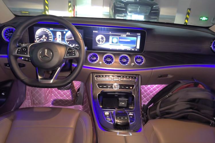 Used Mercedes-Benz E-Class 2018 Restyled E 300 L Sporty and Stylish Edition Center Console