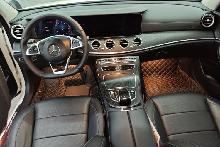 Used Mercedes-Benz E-Class 2018 E 300 L Sporty and Stylish Model Center Console